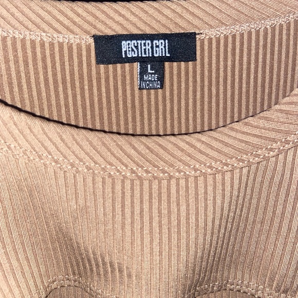 Poster girl long sleeve crop top with buckle and zipper - Picture 3 of 4